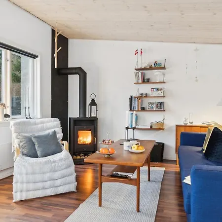 2 Bedroom Beautiful In Jægerspris